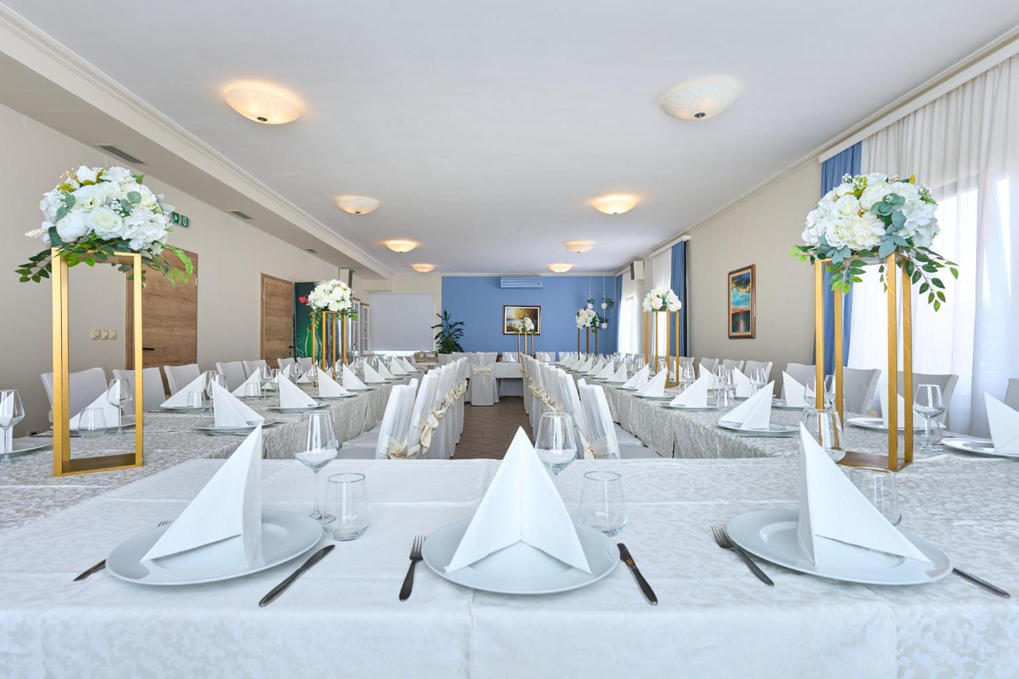 Hotel Phoenix Velika Gorica Exterior foto